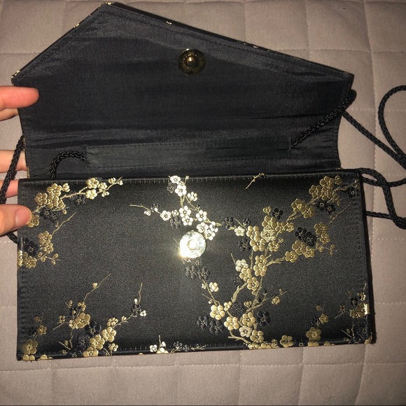 Crossbody Gold cherry blossom purse 2/$20!!! - Picture 2 of 3